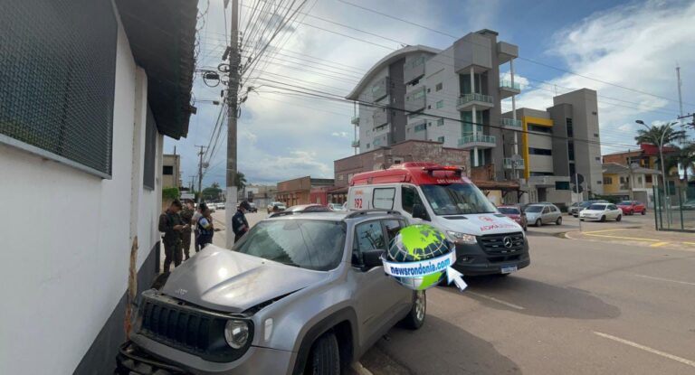 URGENTE: Motorista de Jeep é socorrida após grave acidente na Pinheiro Machado