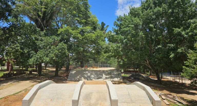 Obras de ampliação e reforma do bosque municipal de Ouro Preto do Oeste avançam com cerca de 90% de execução