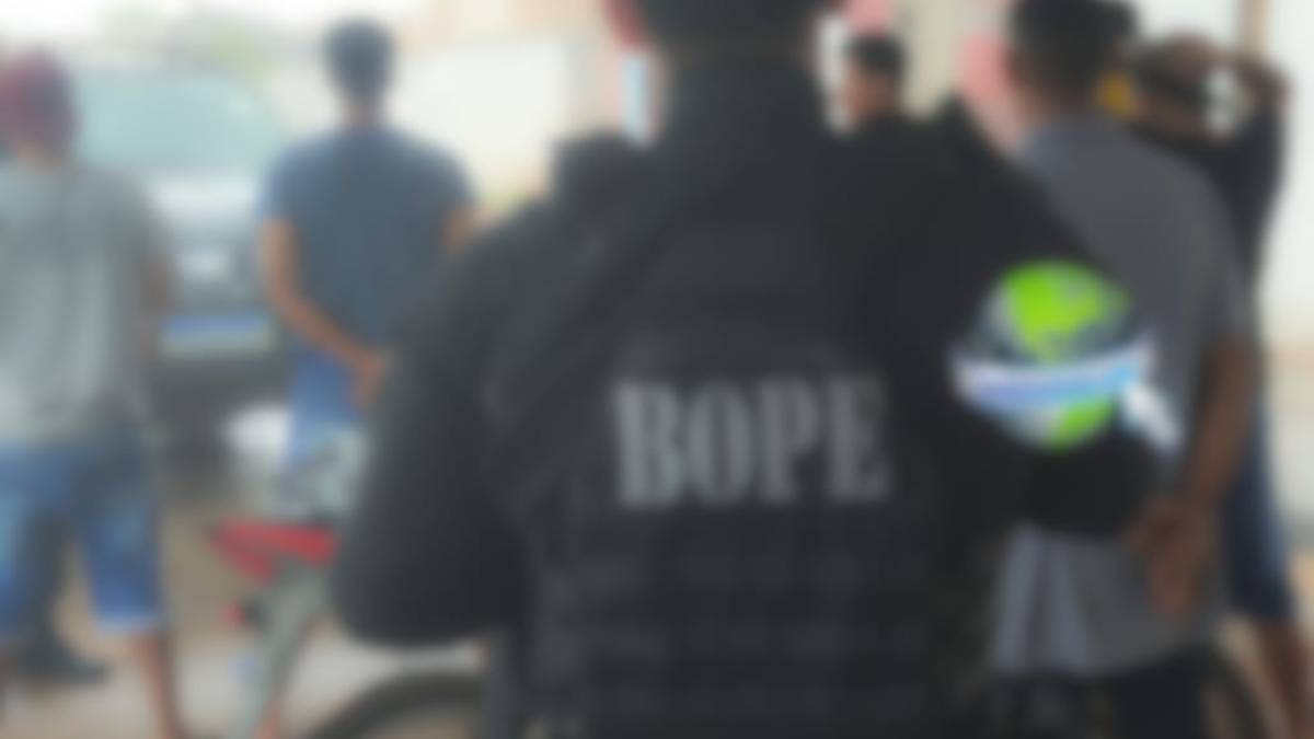 URGENTE: BOPE prende lider de facção com drogas e munições no Orgulho do Madeira