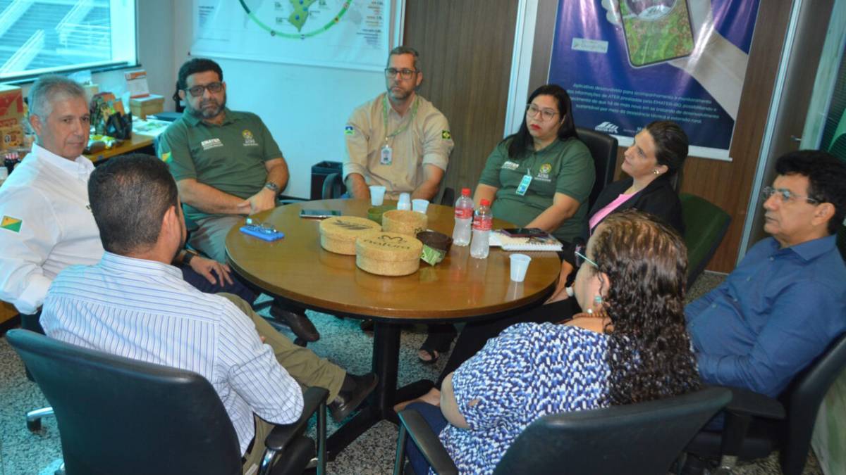 Sistema de gerenciamento da Emater-RO traz comitiva do Acre a Rondônia
