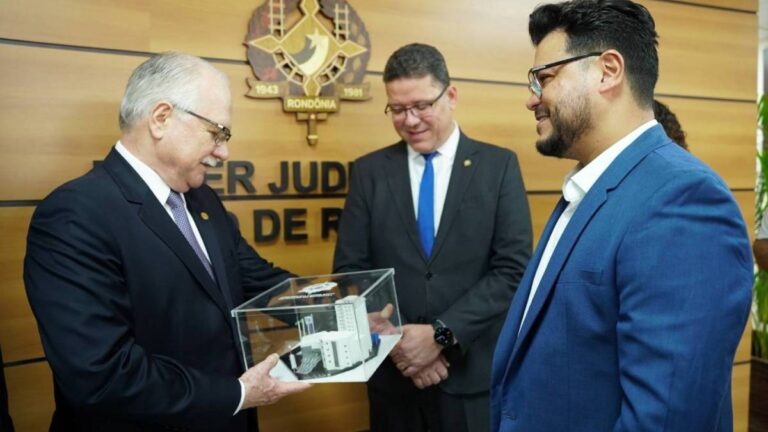 Deputado Marcelo Cruz prestigia visita do ministro Edson Fachin a Rondônia