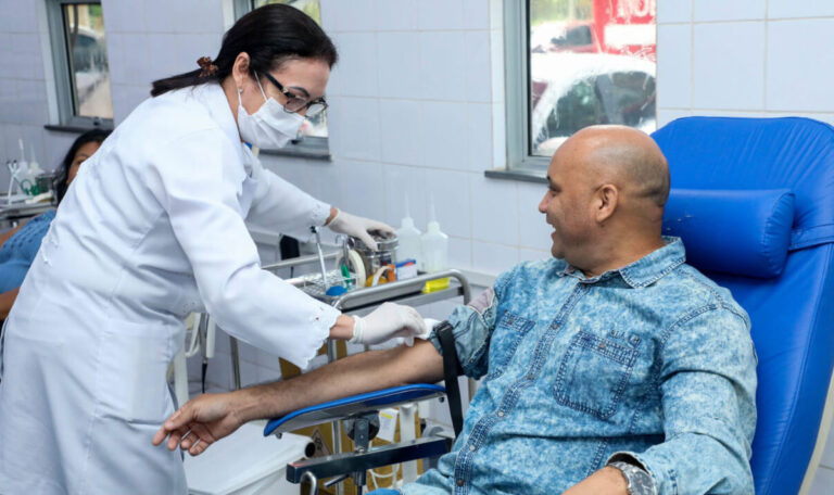 Policial Penal é exemplo de solidariedade com a marca de maior doador de sangue registrado no hemocentro de Rondônia - News Rondônia