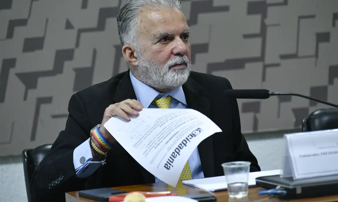 Governo chama embaixador do Brasil em Israel para consultas