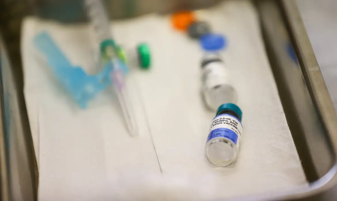 OMS pede resposta urgente contra sarampo para proteger crianças
