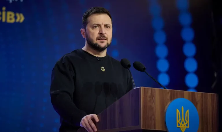 Ucrânia tem plano para nova ofensiva contra Rússia, diz Zelenskiy