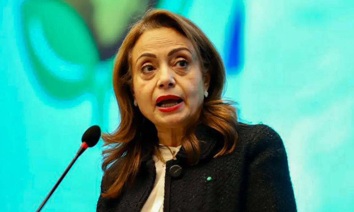 Comissária defende energia nuclear como solução para desafio africano