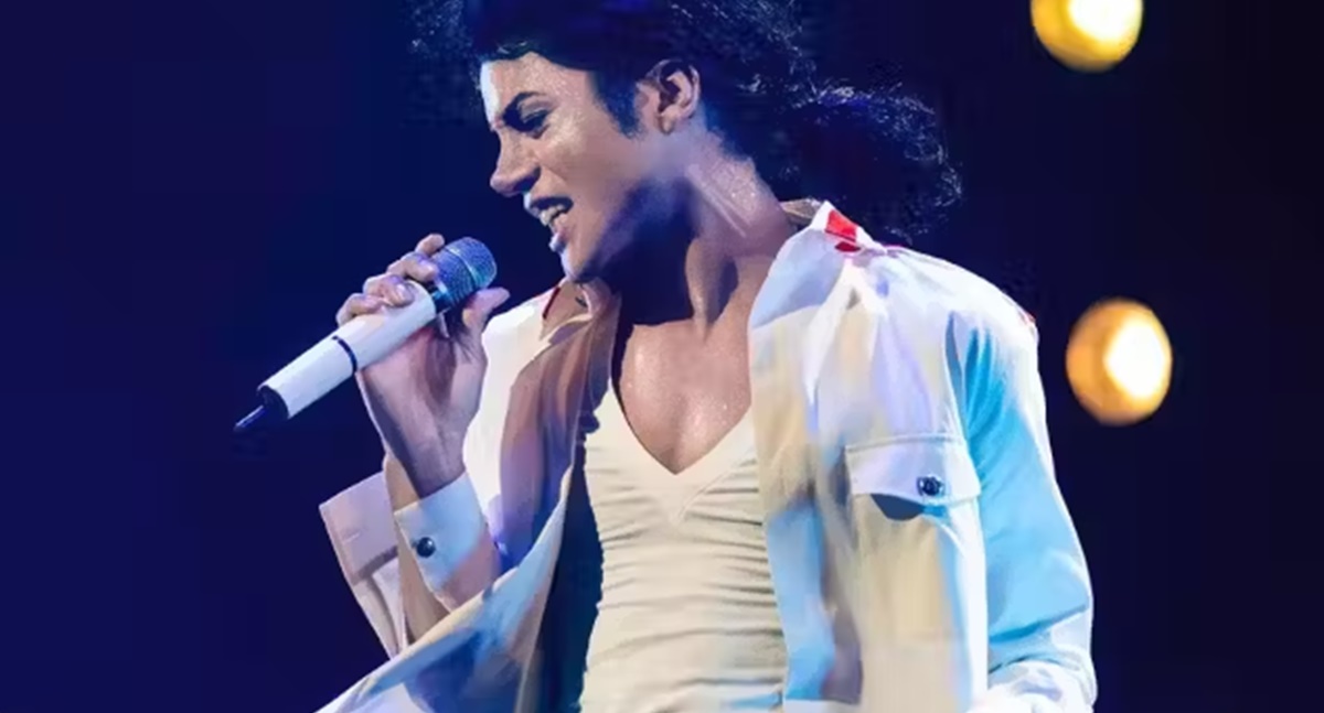 Sobrinho de Michael Jackson fica idêntico ao tio em nova foto da cinebiografia