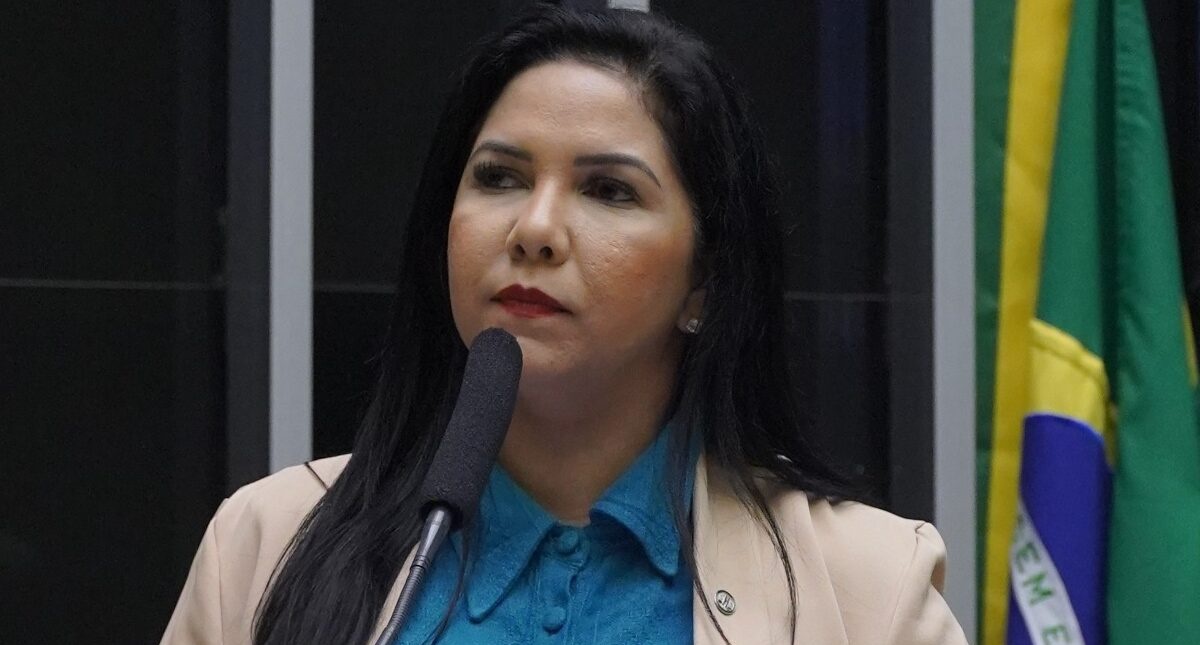 Deputada federal Cristiane Lopes assina moção de repúdio as falas de lula contra Israel