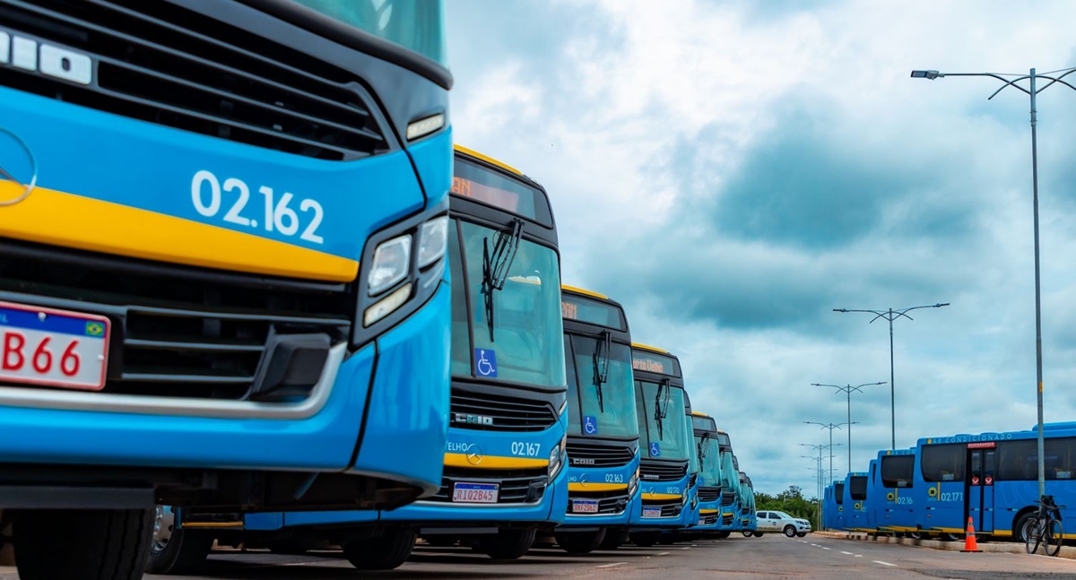 Prefeitura altera linhas do transporte coletivo no dia do desfile da Banda do Vai Quem Quer