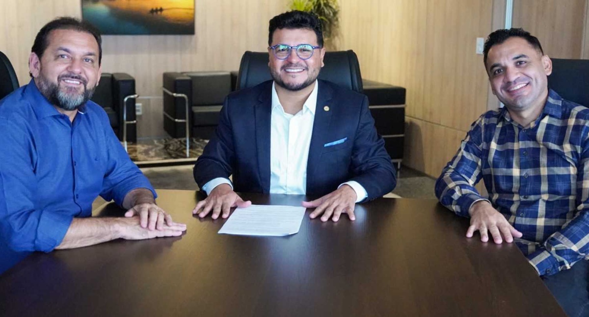 Deputado Marcelo Cruz defende investimentos para ações do DER