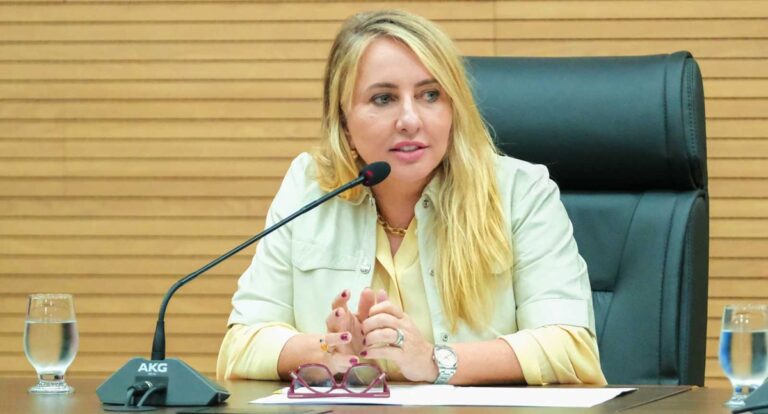 Ieda Chaves pede a regulamentação do auxílio-transporte para servidores públicos em RO