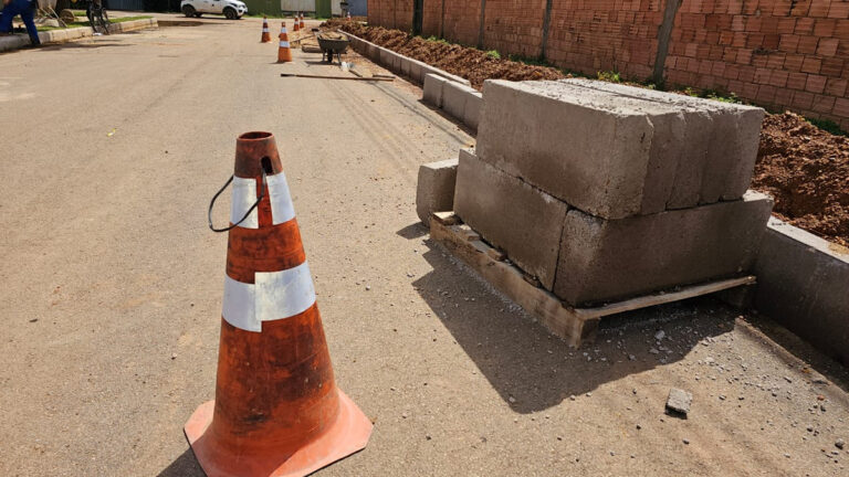 Mais de 200 quilômetros de meio-fio e sarjetas já foram construídos em ruas de Porto Velho - News Rondônia