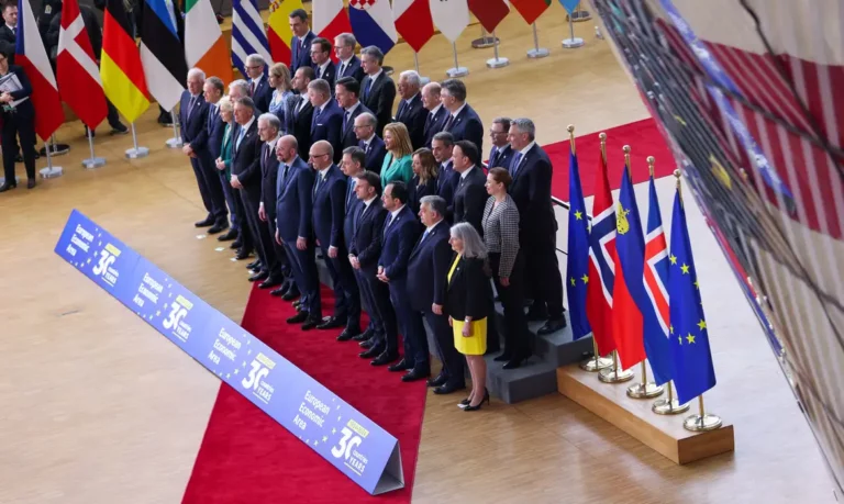 UE aprova início de negociações para adesão da Bósnia ao bloco