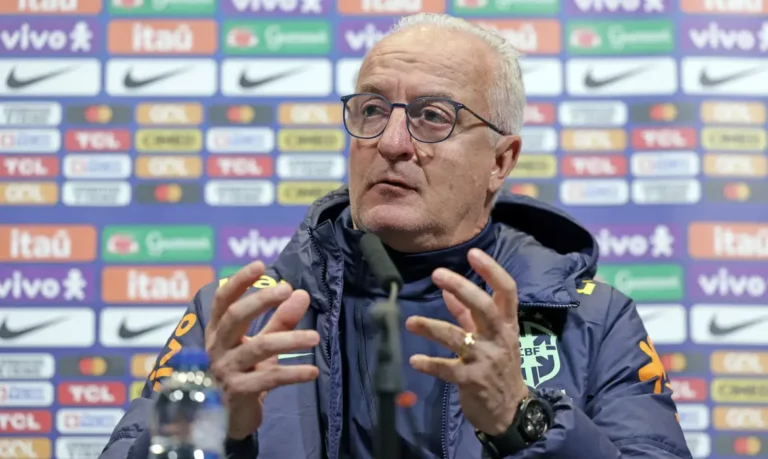 Dorival Júnior espera "ótima resposta" do Brasil contra a Inglaterra