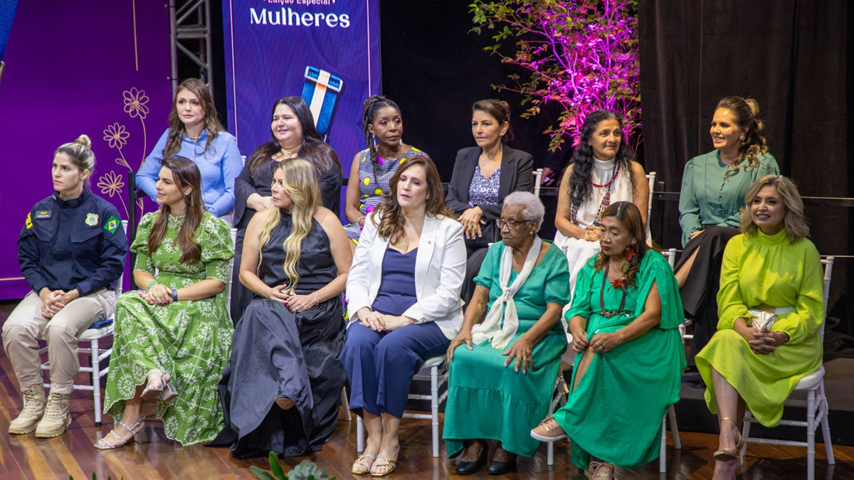 RECONHECIMENTO: Mulheres são homenageadas com Comenda Madeira-Mamoré - News Rondônia