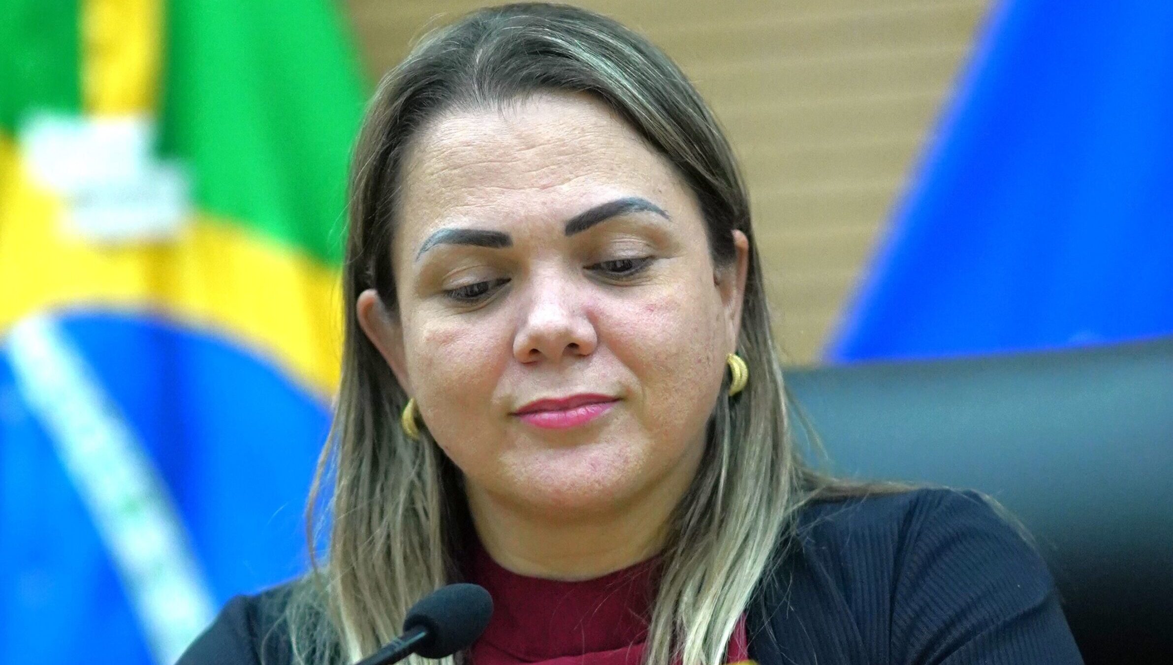 PL de Cláudia de Jesus busca eliminar cobrança por perda de comanda e consumo mínimo