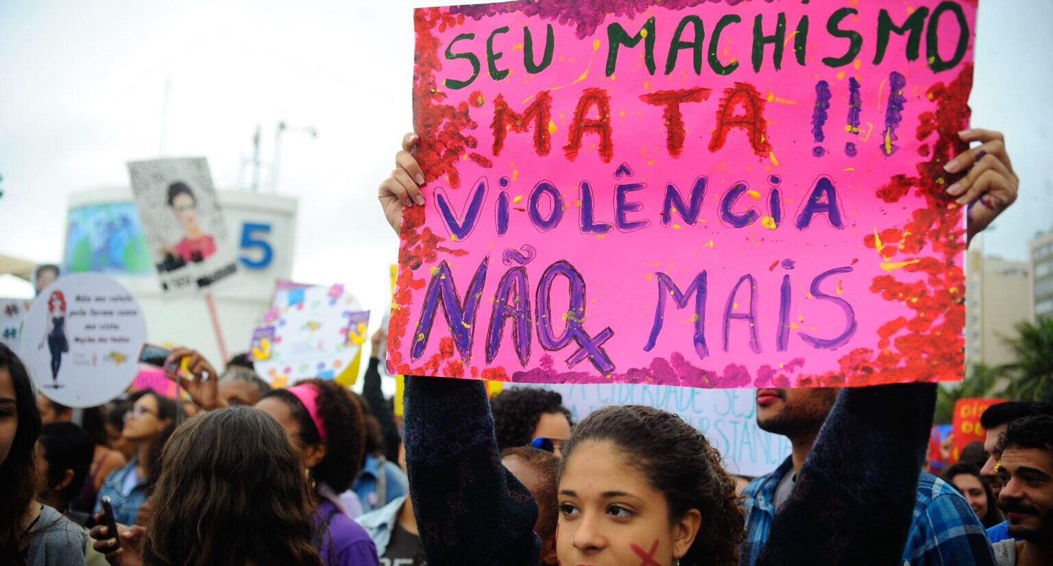 Dia da Mulher: DPU propõe medidas para divulgação responsável de casos de feminicídio