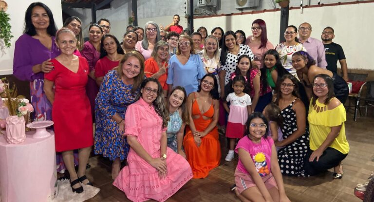 Vereadora Márcia Socorristas Animais presta homenagem às mulheres