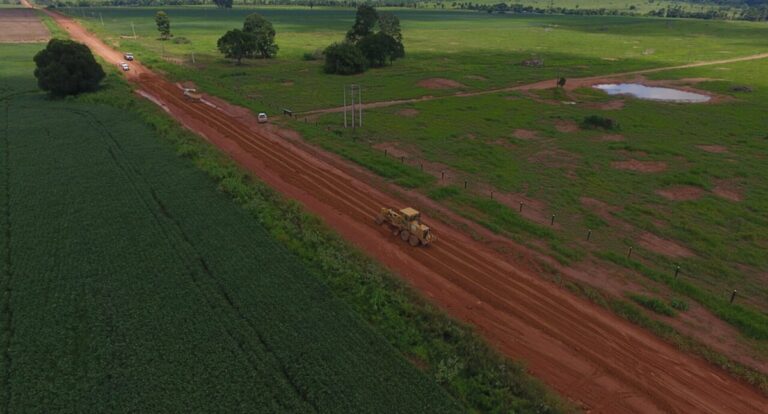 Rodovia-420 recebe serviços de manutenção para melhor trafegabilidade e escoamento da produção agrícola