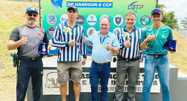 Pedro Fernandes recebe medalha Marechal Rondon do tiro desportivo de Rondônia