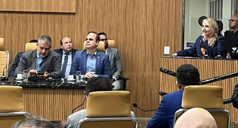 Ieda Chaves prestigia cerimônia de reinauguração do Plenário da Câmara Municipal de Porto Velho