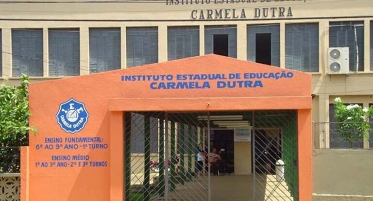 Cláudia de Jesus solicita realocação de alunos durante reforma de escola em Porto Velho