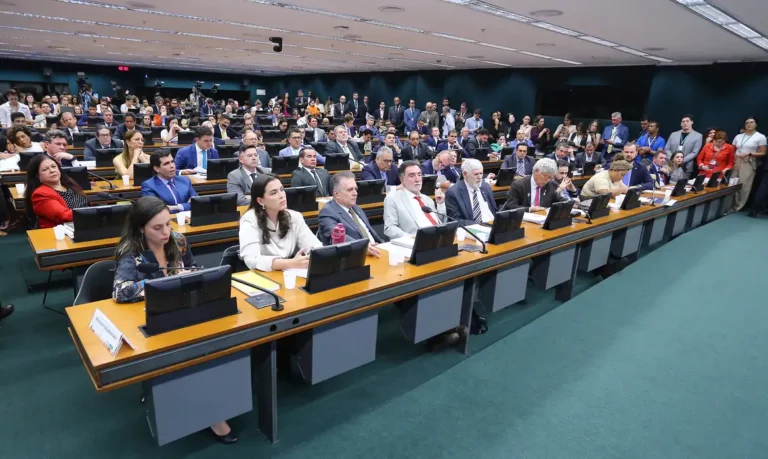 Marielle: deputados pedem vista e adiam análise sobre prisão de Brazão