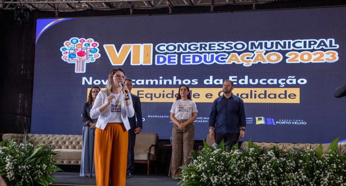 Prêmios de Inovações na Gestão Escolar e Boas Práticas contemplam profissionais do ensino municipal