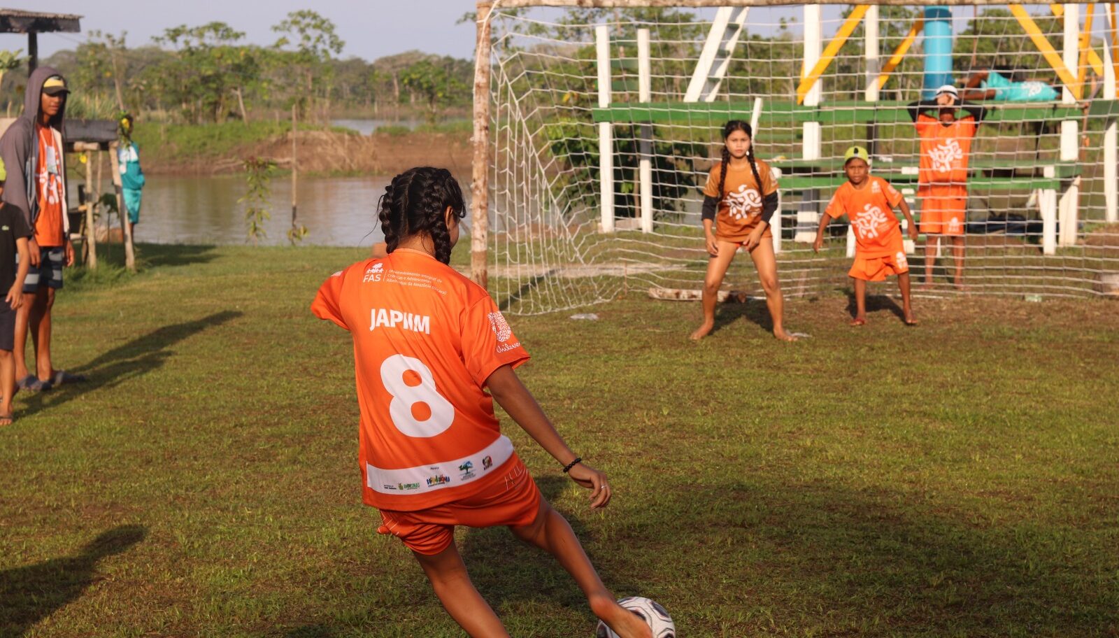Protagonismo de mulheres na Amazônia ganha destaque em projetos de empreendedorismo, esportes e educação
