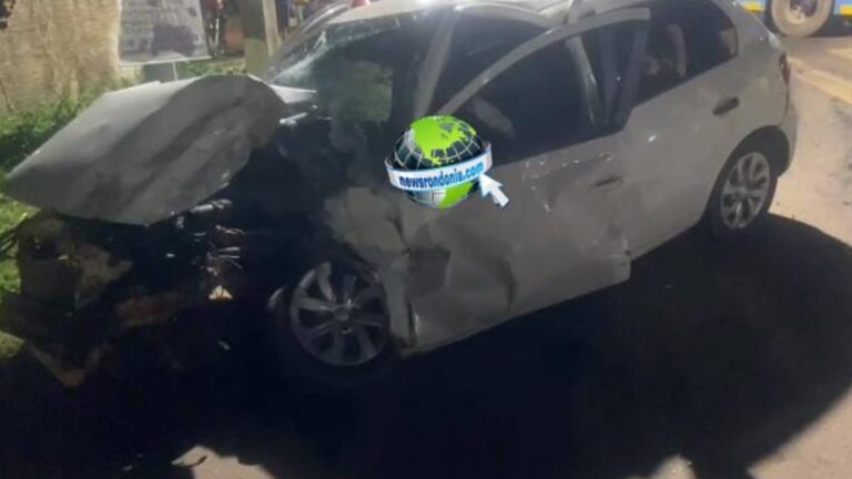 Colisão entre carro e ônibus deixa casal gravemente ferido na zona leste