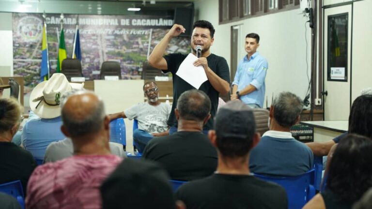 Deputado Marcelo Cruz assegura 40 toneladas de calcário para produtores rurais de Cacaulândia