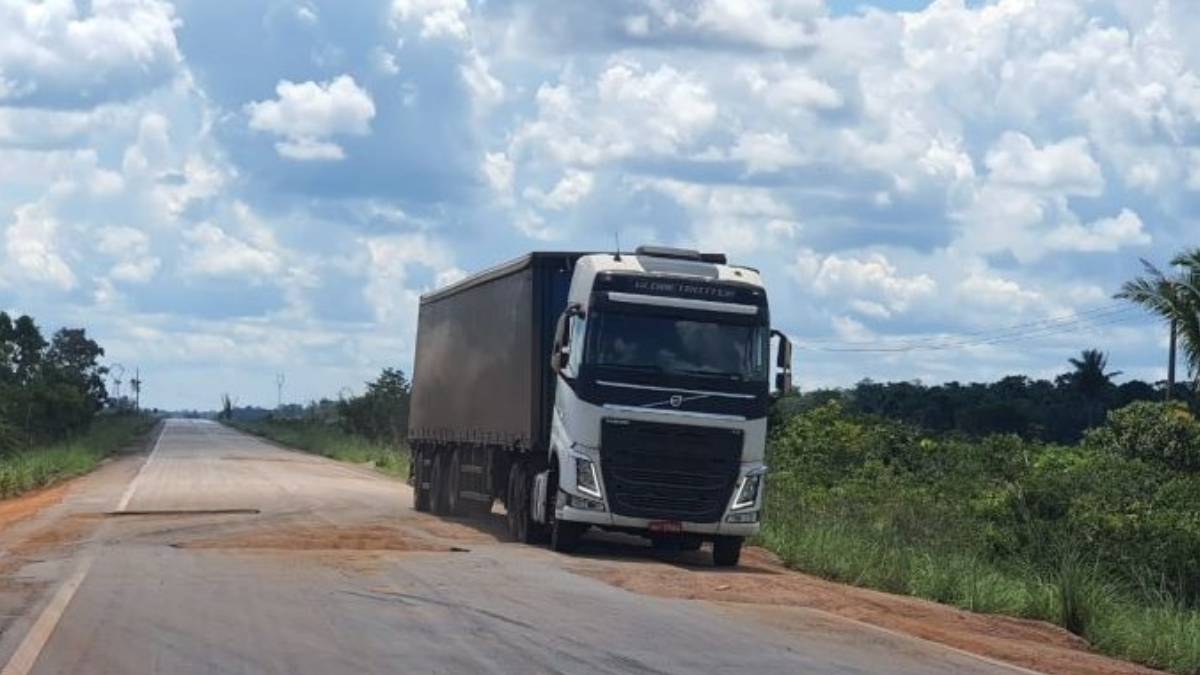 Dra. Taíssa revitalização da estrada que liga BR-364 ao distrito Fortaleza do Abunã