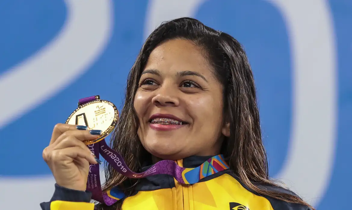 Morre a nadadora Joana Neves, multimedalhista paralímpica, aos 37 anos