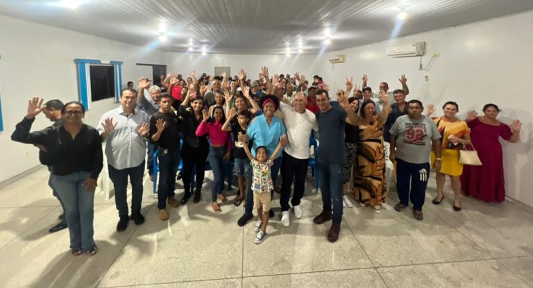 Em Machadinho do Oeste, deputada Sílvia Cristina reafirma apoio à pré-candidatura de Leomar Patrício