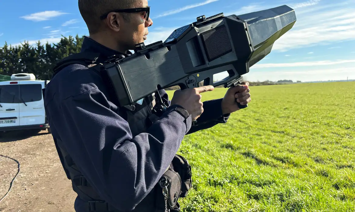 França contará com unidades antidrone para segurança de Jogos de Paris
