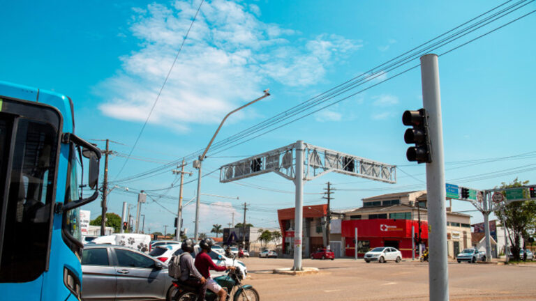 Prefeitura já investiu quase R$ 8 milhões em sistema digitalizado para sincronização semafórica - News Rondônia