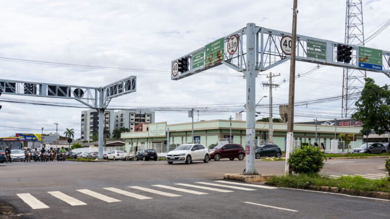 Prefeitura de Porto Velho leva recapeamento asfáltico e sinalização para a av. José Vieira Caúla - News Rondônia