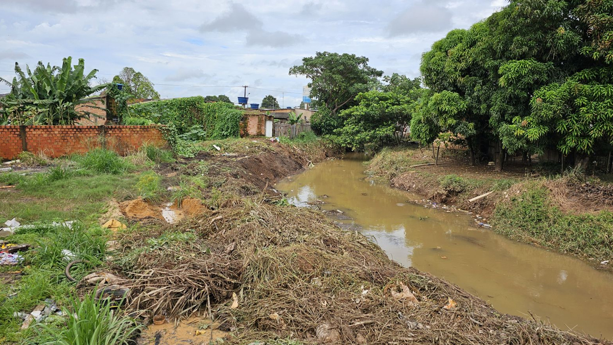 Prefeitura de Porto Velho segue com trabalho preventivo de limpeza de canais - News Rondônia
