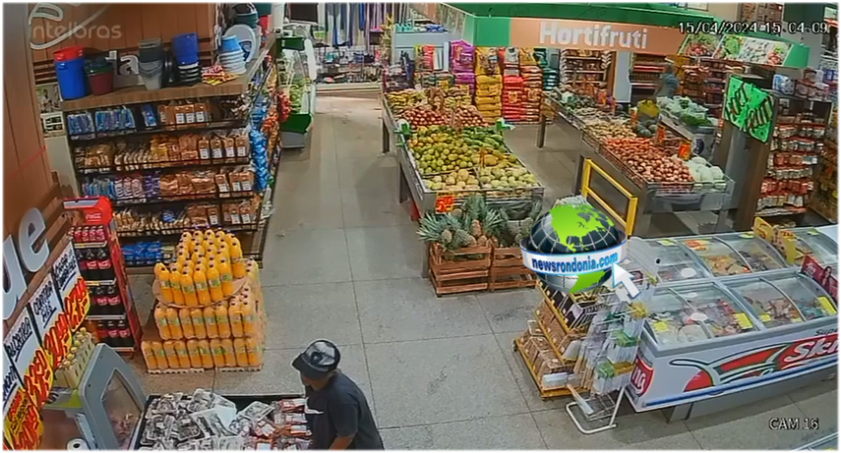 Câmera flagra suspeita furtando bicicleta em frente de supermercado na zona leste
