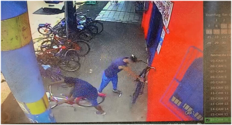 Bandidos furtam bicicleta de criança em frente de supermercado na zona leste