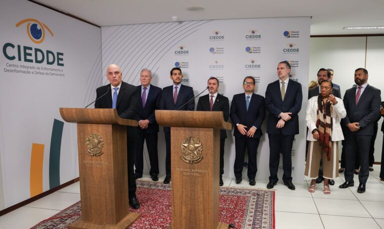 PF e AGU firmam parceria com TSE para combater fake news nas eleições