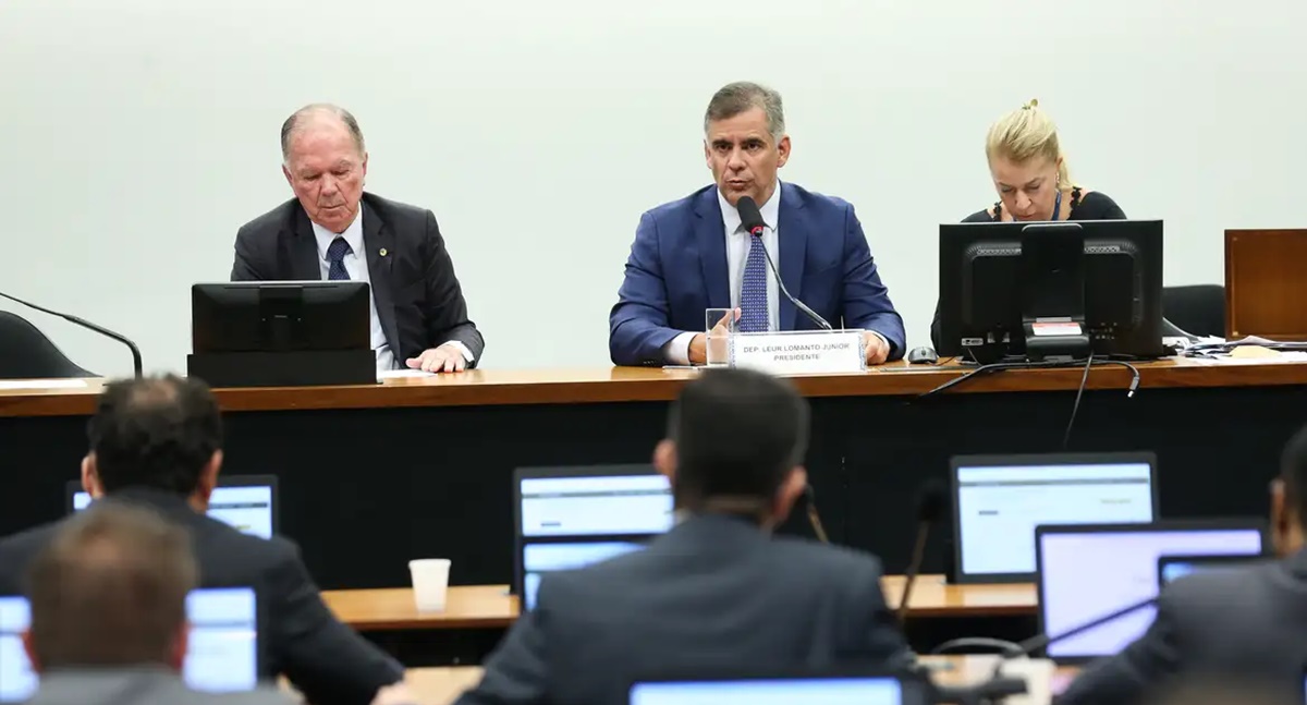 Conselho de Ética abre processo que pode cassar Chiquinho Brazão