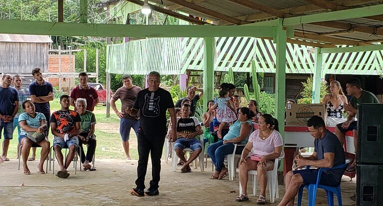 Valtinho Canuto na comunidade Bom Será: compromisso com soluções para as demandas locais