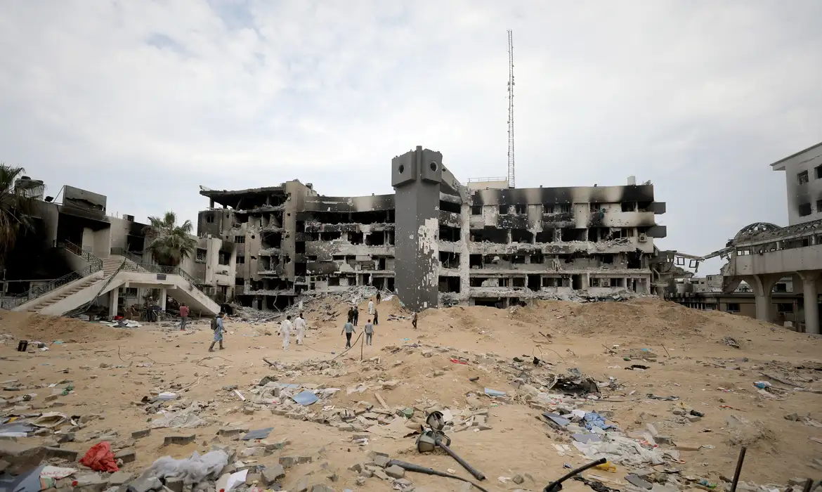 Representante da ONU diz que limpeza de Gaza pode levar 14 anos