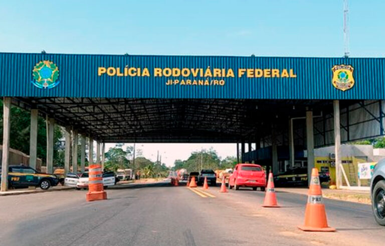 Embriagado na BR-364, homem é preso após quase colidir em viatura da PRF - News Rondônia