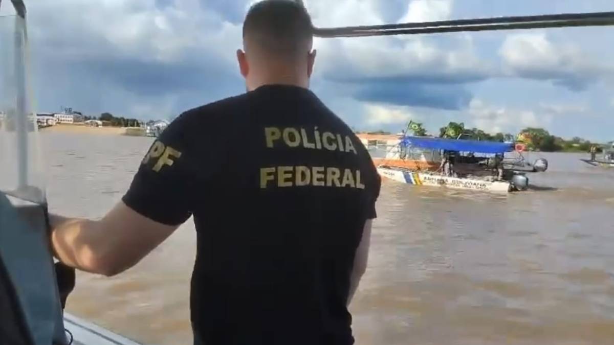 PF RO atua na liberação de embarcação brasileira apreendida na Bolívia