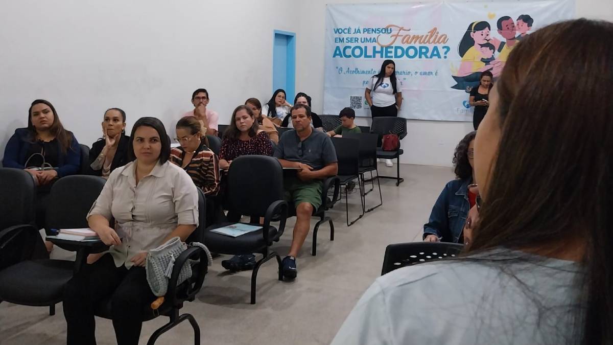 Inscritos participam de capacitação do serviço Família Acolhedora