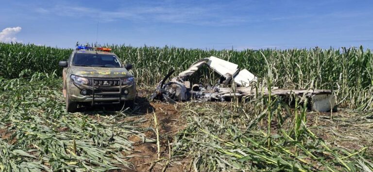 Policiais de Cabixi participam de ação conjunta que apreendeu meia tonelada de cocaína e avião incinerado na divisa entre RO e MT