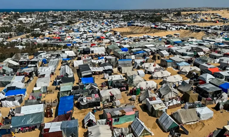 Israel adia ofensiva militar em Rafah após ataque iraniano