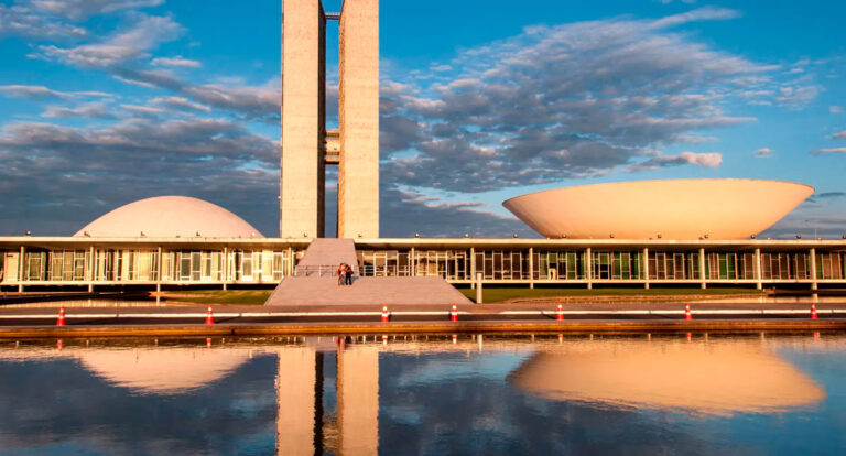 Sessão que analisaria subsídio de querosene de aviação no norte é cancelada no Senado - News Rondônia
